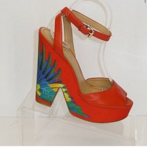 Nine West Rare Parrot Wing Heels Size 8.5